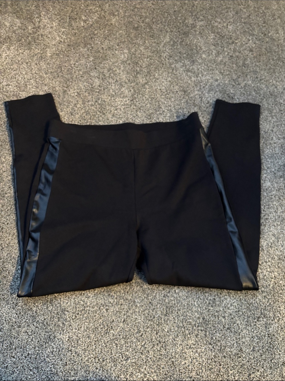 Vince Camuto Black Cropped Ankle Pants with Satin Side Stripe